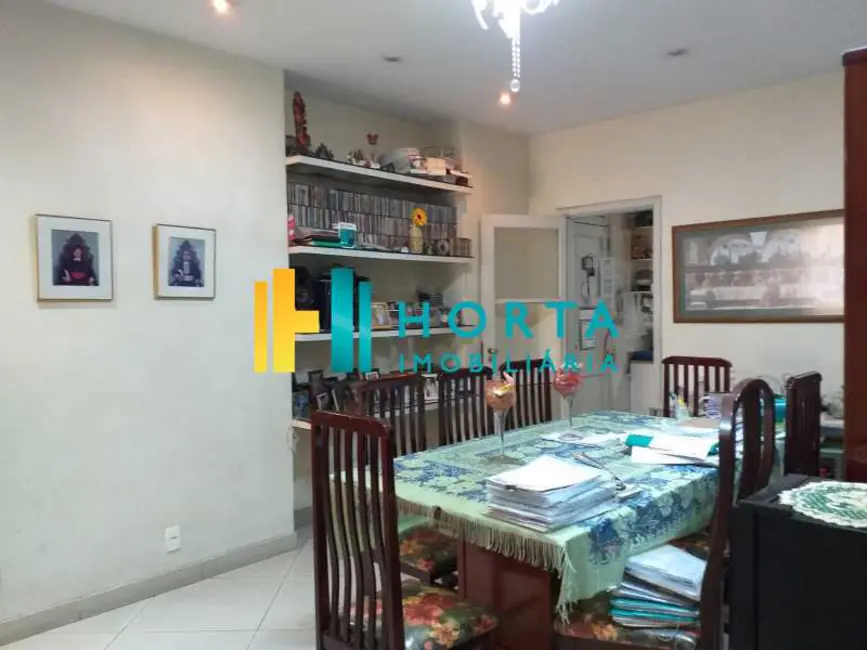 Apartamento com 3 quartos à venda, 134m2 em Rio De Janeiro - RJ - imagem 4 Foto 4 de Apartamento com 3 quartos à venda, 134m2 em Rio De Janeiro - RJ