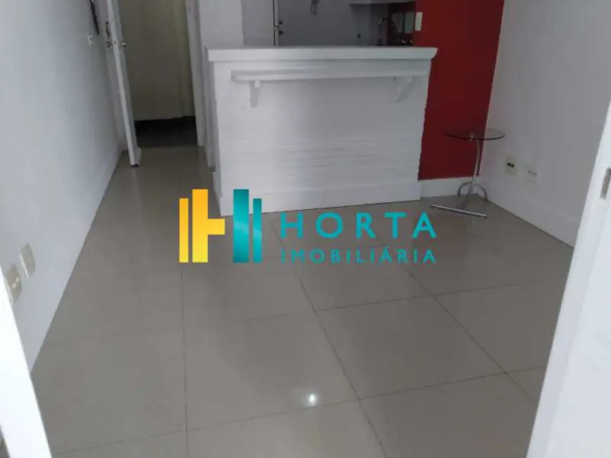 Apartamento com 1 quarto à venda, 35m2 em Rio De Janeiro - RJ - imagem 2 Foto 2 de Apartamento com 1 quarto à venda, 35m2 em Rio De Janeiro - RJ