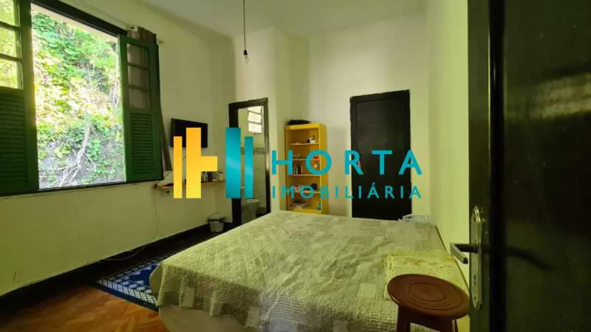 Casa com 8 quartos à venda, 400m2 em Rio De Janeiro - RJ - imagem 9 Foto 9 de Casa com 8 quartos à venda, 400m2 em Rio De Janeiro - RJ