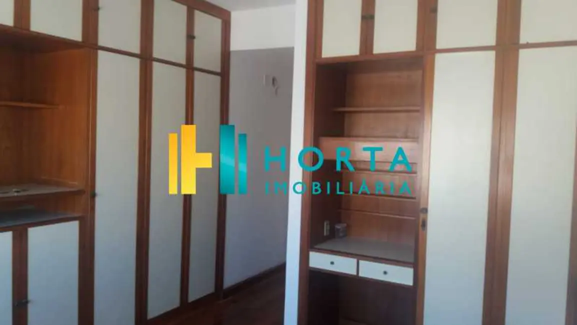 Foto 7 de Apartamento com 4 quartos à venda, 150m2 em Rio De Janeiro - RJ