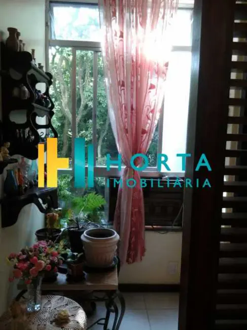 Foto 4 de Apartamento com 2 quartos à venda, 75m2 em Rio De Janeiro - RJ