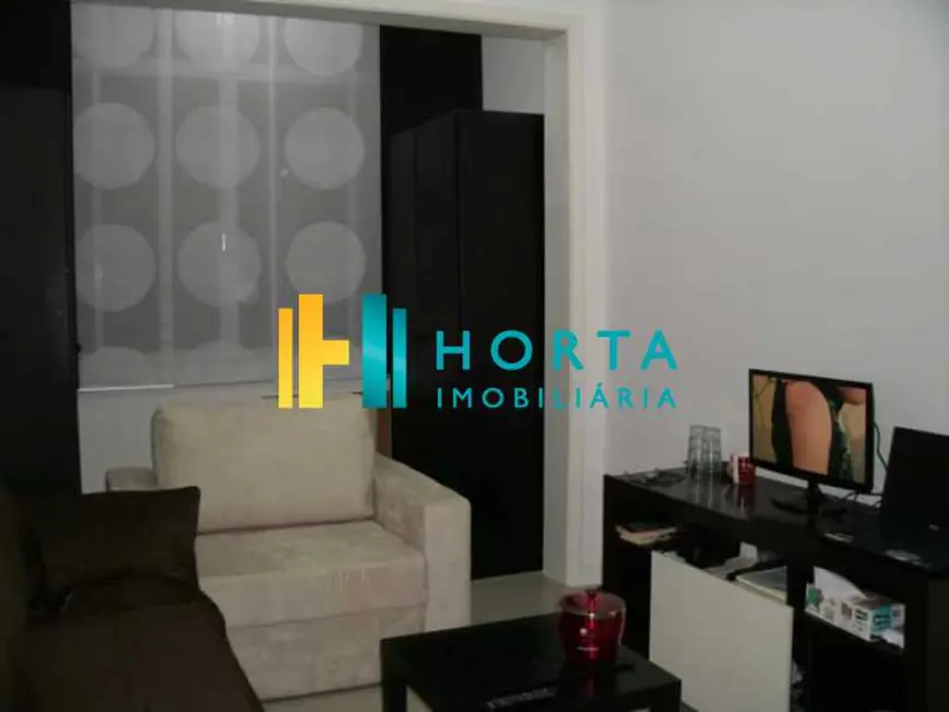 Foto 1 de Kitnet com 1 quarto à venda, 30m2 em Rio De Janeiro - RJ