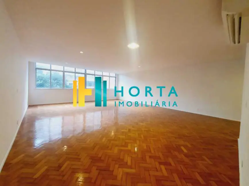 Apartamento com 4 quartos à venda, 265m2 em Rio De Janeiro - RJ - imagem 3 Foto 3 de Apartamento com 4 quartos à venda, 265m2 em Rio De Janeiro - RJ