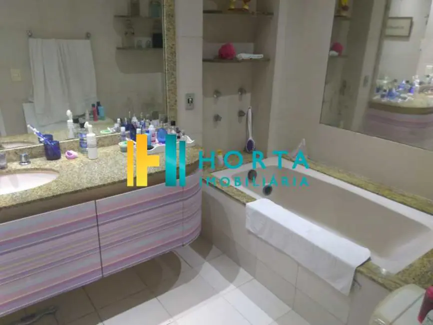 Foto 8 de Apartamento com 3 quartos à venda, 236m2 em Rio De Janeiro - RJ