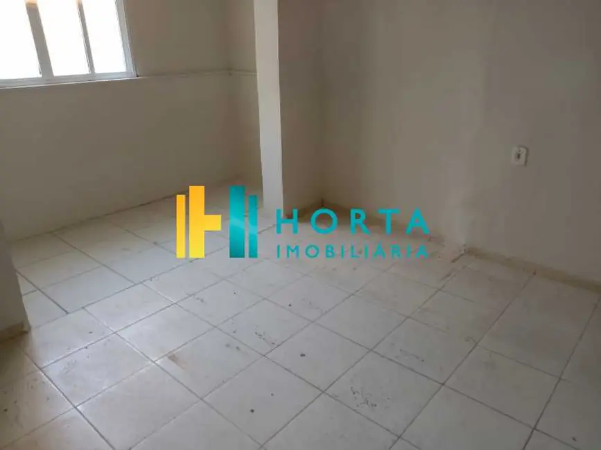 Casa Comercial com 9 quartos à venda, 203m2 em Rio De Janeiro - RJ - imagem 3 Foto 3 de Casa Comercial com 9 quartos à venda, 203m2 em Rio De Janeiro - RJ