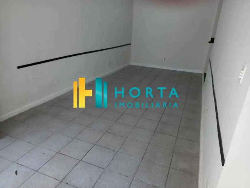 Casa Comercial com 9 quartos à venda, 203m2 em Rio De Janeiro - RJ - imagem 2 Foto 2 de Casa Comercial com 9 quartos à venda, 203m2 em Rio De Janeiro - RJ