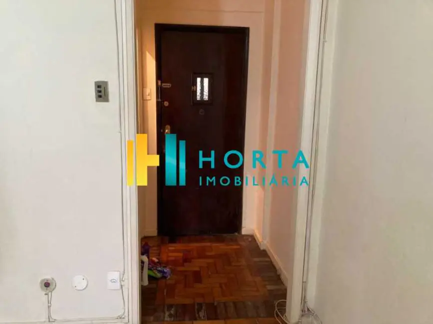 Kitnet com 1 quarto à venda, 35m2 em Rio De Janeiro - RJ - imagem 3 Foto 3 de Kitnet com 1 quarto à venda, 35m2 em Rio De Janeiro - RJ