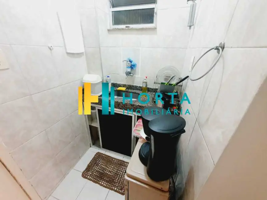 Kitnet com 1 quarto à venda, 36m2 em Rio De Janeiro - RJ - imagem 8 Foto 8 de Kitnet com 1 quarto à venda, 36m2 em Rio De Janeiro - RJ