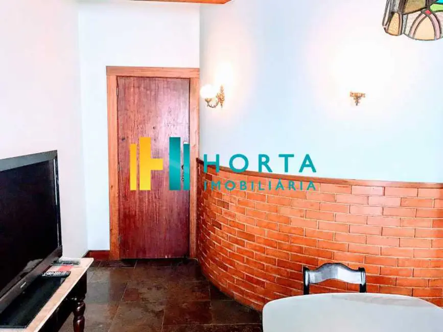 Apartamento com 3 quartos à venda, 170m2 em Rio De Janeiro - RJ - imagem 6 Foto 6 de Apartamento com 3 quartos à venda, 170m2 em Rio De Janeiro - RJ