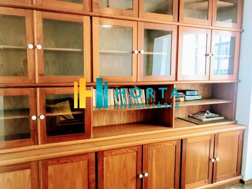 Apartamento com 3 quartos à venda, 170m2 em Rio De Janeiro - RJ - imagem 8 Foto 8 de Apartamento com 3 quartos à venda, 170m2 em Rio De Janeiro - RJ