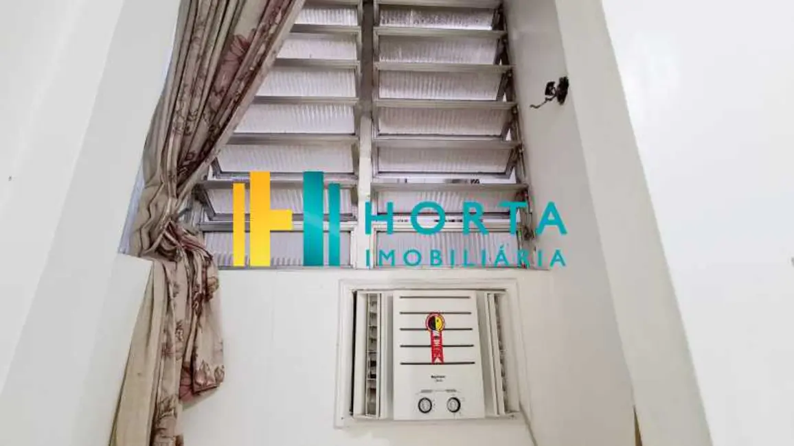 Foto 3 de Kitnet à venda, 21m2 em Rio De Janeiro - RJ