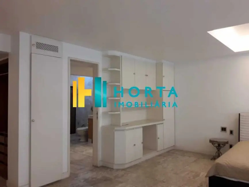 Apartamento com 3 quartos para alugar, 328m2 em Rio De Janeiro - RJ - imagem 9 Foto 9 de Apartamento com 3 quartos para alugar, 328m2 em Rio De Janeiro - RJ