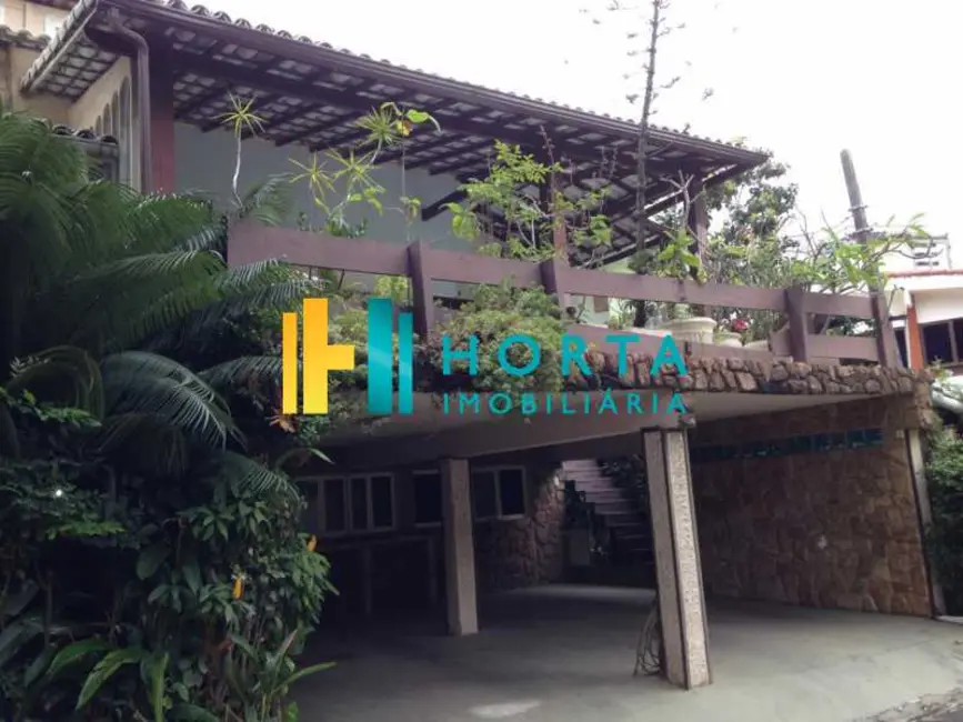 Foto 1 de Casa de Condomínio com 7 quartos à venda, 210m2 em Rio De Janeiro - RJ