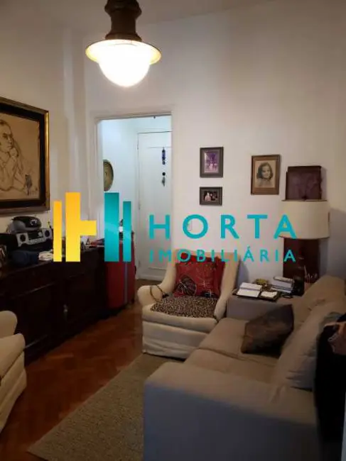 Kitnet com 1 quarto à venda, 26m2 em Rio De Janeiro - RJ - imagem 1 Foto 1 de Kitnet com 1 quarto à venda, 26m2 em Rio De Janeiro - RJ