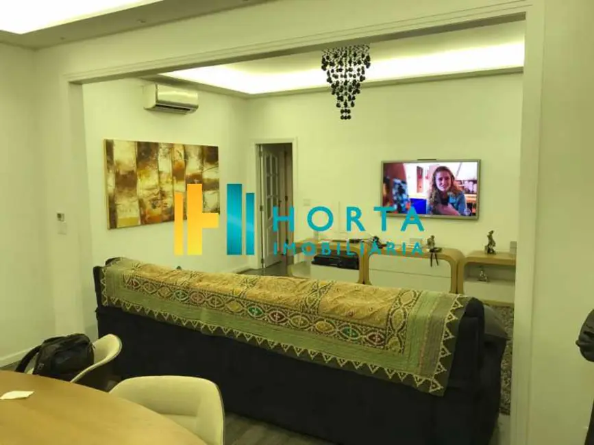 Foto 2 de Apartamento com 4 quartos à venda, 212m2 em Rio De Janeiro - RJ