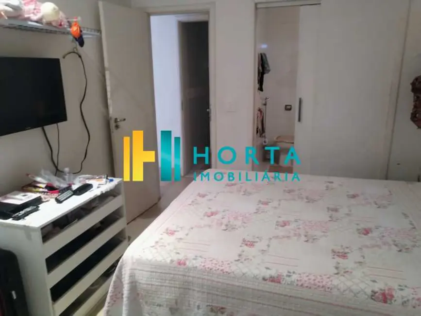 Foto 7 de Apartamento com 2 quartos à venda, 70m2 em Rio De Janeiro - RJ