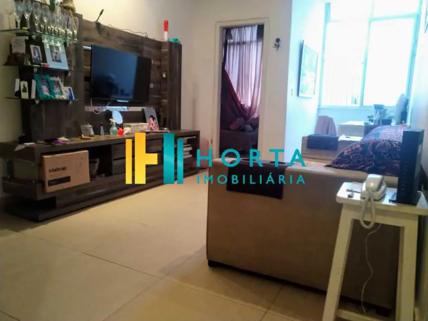 Foto 2 de Apartamento com 2 quartos à venda, 70m2 em Rio De Janeiro - RJ