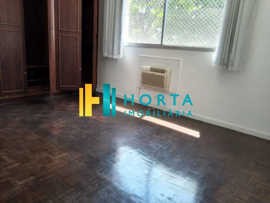 Foto 8 de Apartamento com 4 quartos à venda, 134m2 em Rio De Janeiro - RJ