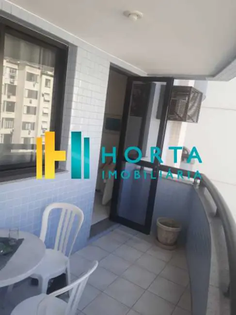 Loft / Flat com 1 quarto à venda, 45m2 em Rio De Janeiro - RJ - imagem 3 Foto 3 de Loft / Flat com 1 quarto à venda, 45m2 em Rio De Janeiro - RJ