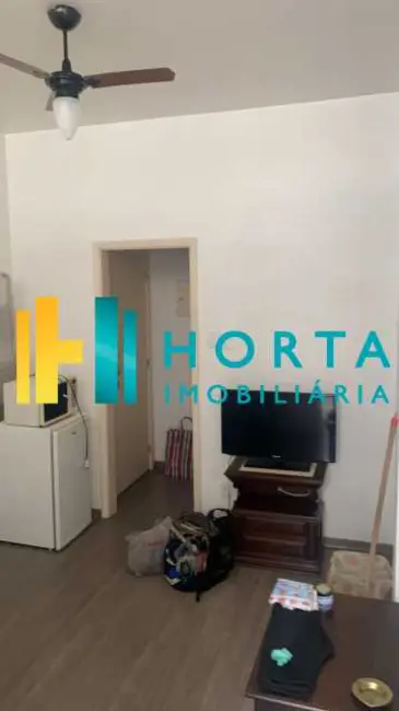 Kitnet com 1 quarto à venda, 35m2 em Rio De Janeiro - RJ - imagem 2 Foto 2 de Kitnet com 1 quarto à venda, 35m2 em Rio De Janeiro - RJ