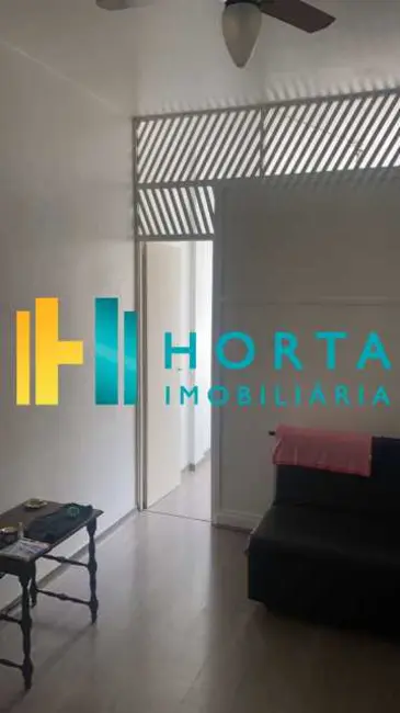 Kitnet com 1 quarto à venda, 35m2 em Rio De Janeiro - RJ - imagem 1 Foto 1 de Kitnet com 1 quarto à venda, 35m2 em Rio De Janeiro - RJ