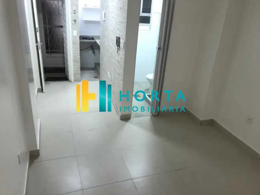 Kitnet com 1 quarto à venda, 23m2 em Rio De Janeiro - RJ - imagem 3 Foto 3 de Kitnet com 1 quarto à venda, 23m2 em Rio De Janeiro - RJ