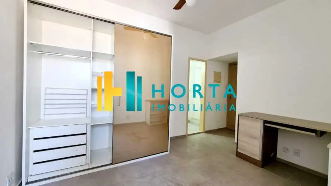 Apartamento à venda, 32m2 em Rio De Janeiro - RJ - imagem 2 Foto 2 de Apartamento à venda, 32m2 em Rio De Janeiro - RJ