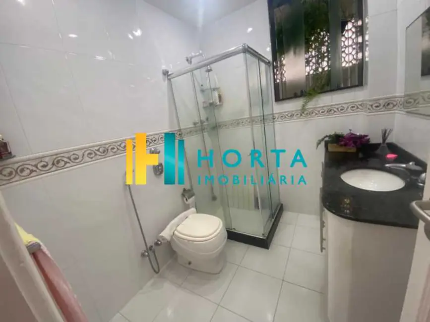 Foto 9 de Apartamento com 4 quartos à venda, 110m2 em Rio De Janeiro - RJ
