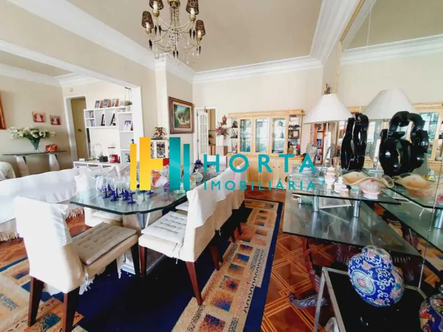 Foto 2 de Apartamento com 3 quartos à venda, 200m2 em Rio De Janeiro - RJ