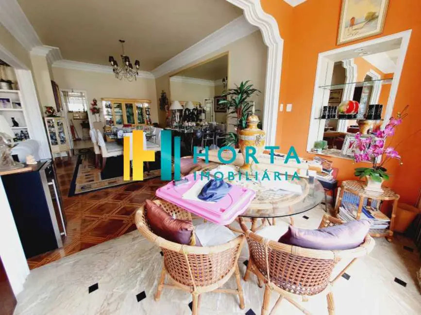 Foto 3 de Apartamento com 3 quartos à venda, 200m2 em Rio De Janeiro - RJ