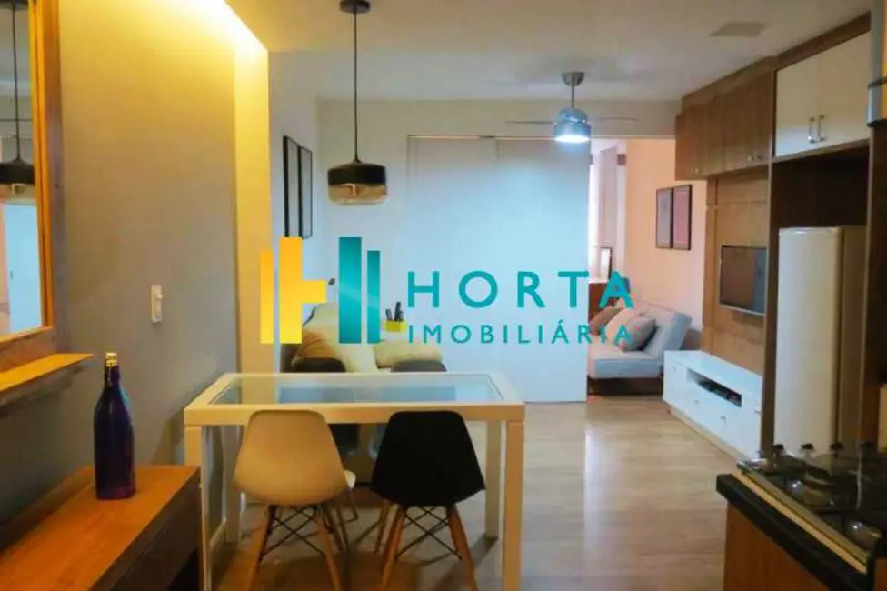 Foto 1 de Kitnet com 1 quarto à venda, 45m2 em Rio De Janeiro - RJ