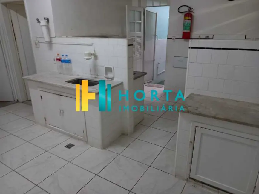 Foto 9 de Casa com 7 quartos à venda, 328m2 em Rio De Janeiro - RJ