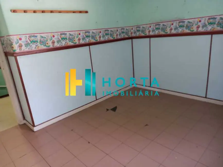 Foto 8 de Casa com 7 quartos à venda, 328m2 em Rio De Janeiro - RJ