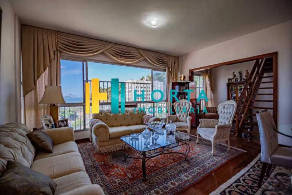 Foto 2 de Cobertura com 4 quartos à venda, 270m2 em Rio De Janeiro - RJ