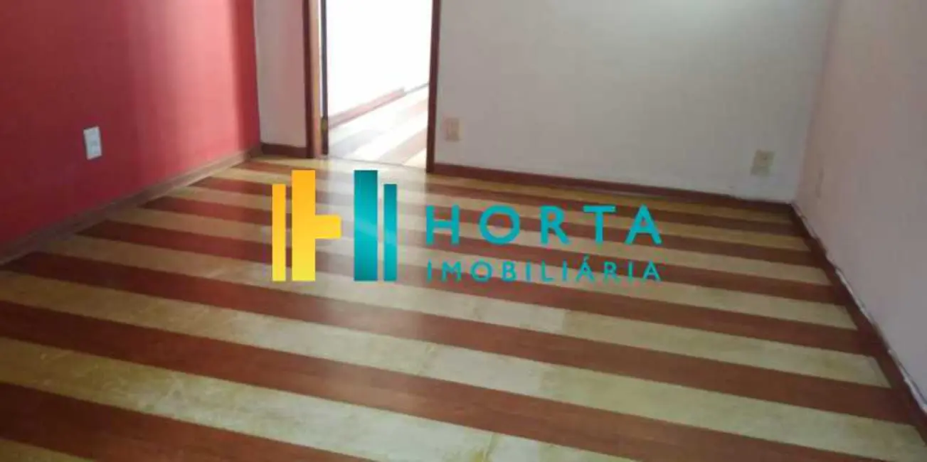 Foto 1 de Kitnet à venda, 38m2 em Rio De Janeiro - RJ