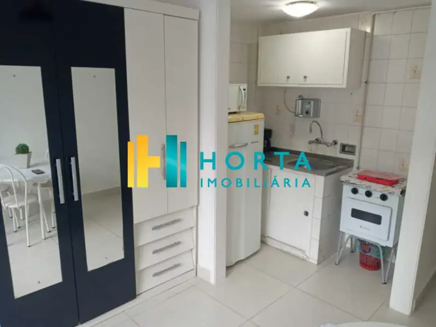 Foto 4 de Kitnet com 1 quarto à venda, 15m2 em Rio De Janeiro - RJ