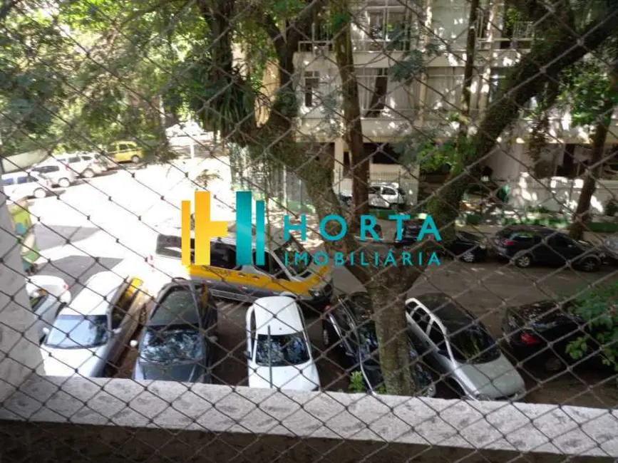 Casa com 7 quartos para alugar, 328m2 em Rio De Janeiro - RJ - imagem 4 Foto 4 de Casa com 7 quartos para alugar, 328m2 em Rio De Janeiro - RJ