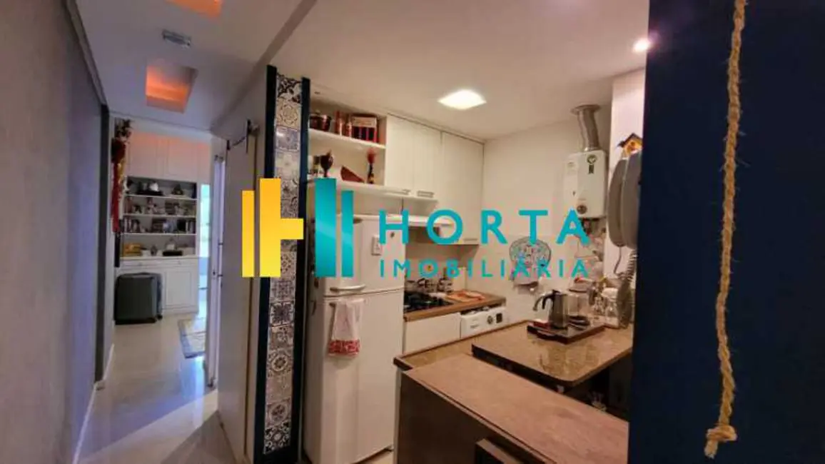 Kitnet com 1 quarto à venda, 41m2 em Rio De Janeiro - RJ - imagem 9 Foto 9 de Kitnet com 1 quarto à venda, 41m2 em Rio De Janeiro - RJ