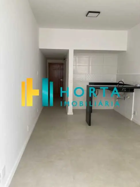 Foto 2 de Kitnet com 1 quarto à venda, 35m2 em Rio De Janeiro - RJ