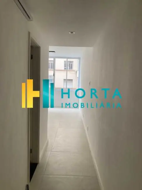 Kitnet com 1 quarto à venda, 35m2 em Rio De Janeiro - RJ - imagem 5 Foto 5 de Kitnet com 1 quarto à venda, 35m2 em Rio De Janeiro - RJ