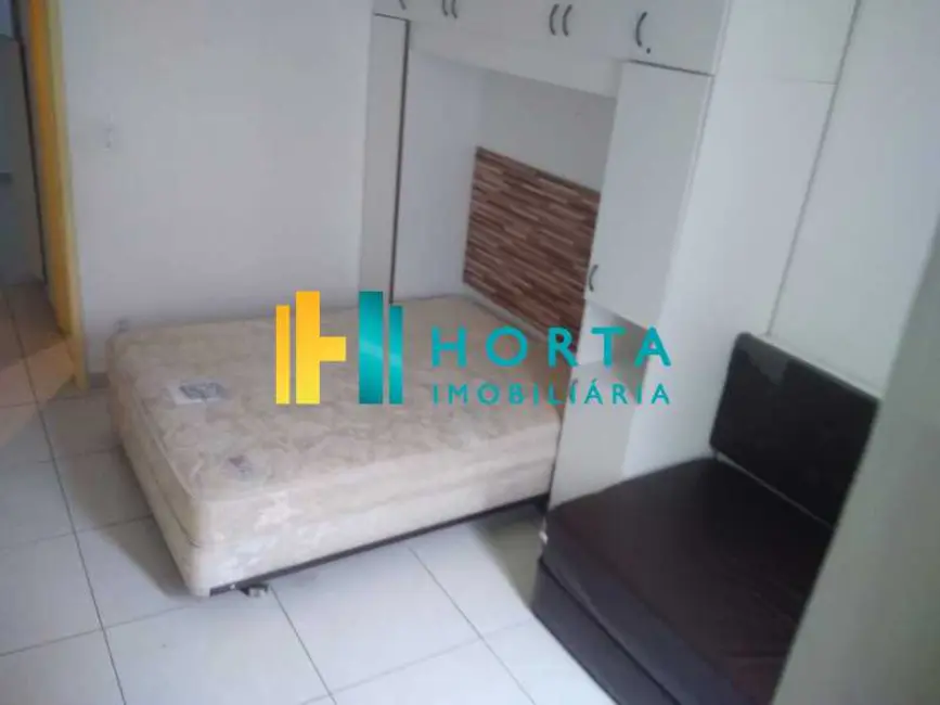 Kitnet com 1 quarto à venda, 32m2 em Rio De Janeiro - RJ - imagem 8 Foto 8 de Kitnet com 1 quarto à venda, 32m2 em Rio De Janeiro - RJ