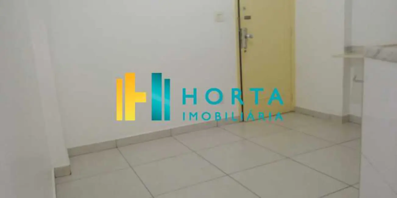 Kitnet com 1 quarto à venda, 32m2 em Rio De Janeiro - RJ - imagem 3 Foto 3 de Kitnet com 1 quarto à venda, 32m2 em Rio De Janeiro - RJ