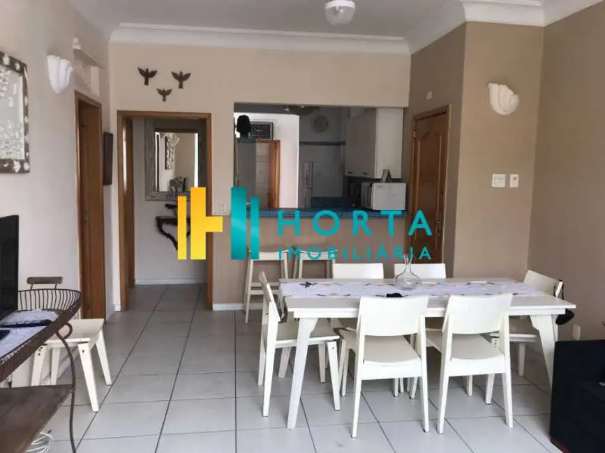 Foto 2 de Apartamento com 2 quartos à venda, 70m2 em Rio De Janeiro - RJ