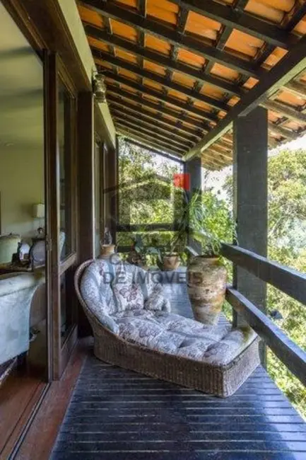 Casa com 5 quartos à venda, 500m2 em Rio De Janeiro - RJ - imagem 5 Foto 5 de Casa com 5 quartos à venda, 500m2 em Rio De Janeiro - RJ