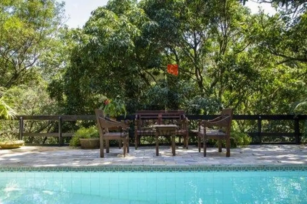 Foto 2 de Casa com 5 quartos à venda, 500m2 em Rio De Janeiro - RJ