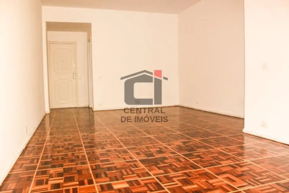 Foto 4 de Apartamento com 3 quartos à venda em Rio De Janeiro - RJ