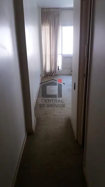 Apartamento com 3 quartos à venda, 140m2 em Rio De Janeiro - RJ - imagem 7 Foto 7 de Apartamento com 3 quartos à venda, 140m2 em Rio De Janeiro - RJ