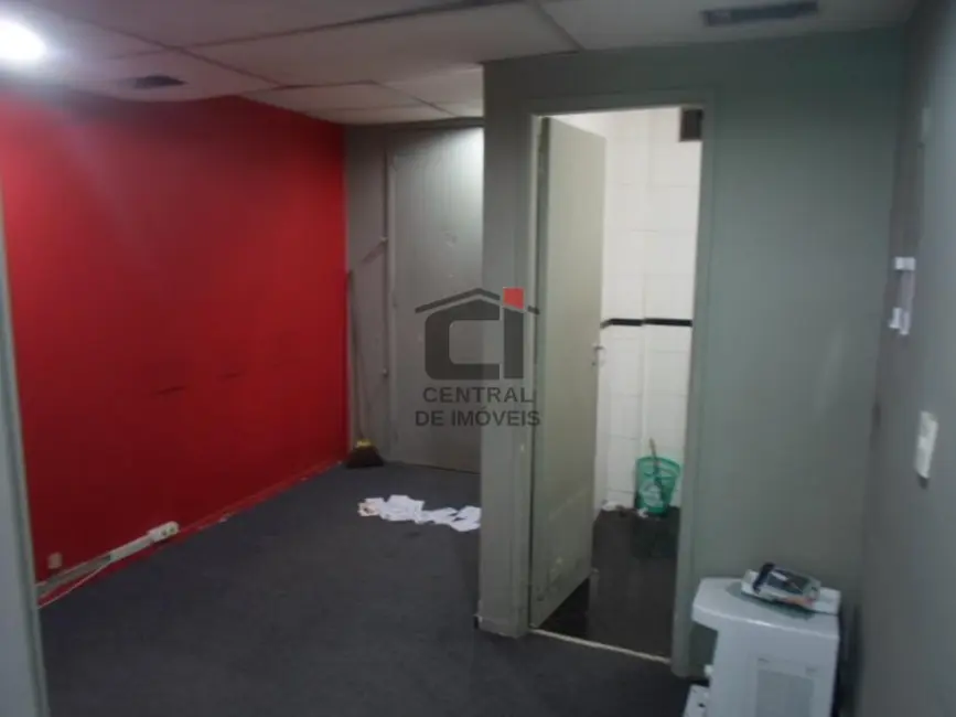 Sala Comercial à venda, 45m2 em Rio De Janeiro - RJ - imagem 5 Foto 5 de Sala Comercial à venda, 45m2 em Rio De Janeiro - RJ
