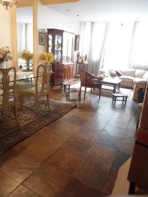 Apartamento com 3 quartos à venda, 120m2 em Rio De Janeiro - RJ - imagem 1 Foto 1 de Apartamento com 3 quartos à venda, 120m2 em Rio De Janeiro - RJ