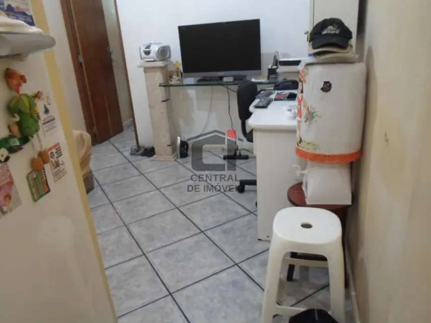 Foto 2 de Kitnet com 1 quarto à venda, 27m2 em Rio De Janeiro - RJ